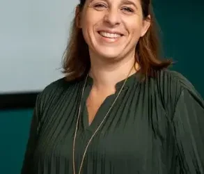 Qui est Alexandra Attalauziti ?